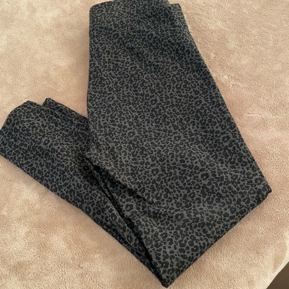 LOFT Animal Print Leggings in Black and Gray